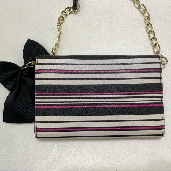 LUV Betsey Johnson Striped Pink Faux Leather & Chain Crossbody Wallet Bag - Picture 2 of 9